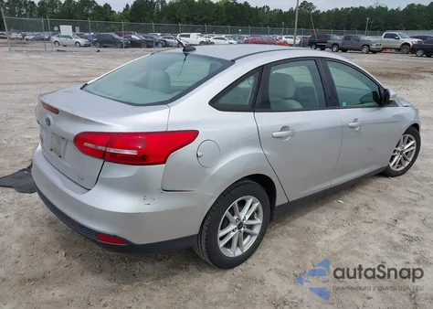 2017 Ford Focus Se z USA, uszkodzony, nr VIN 1FADP3F26HL251371